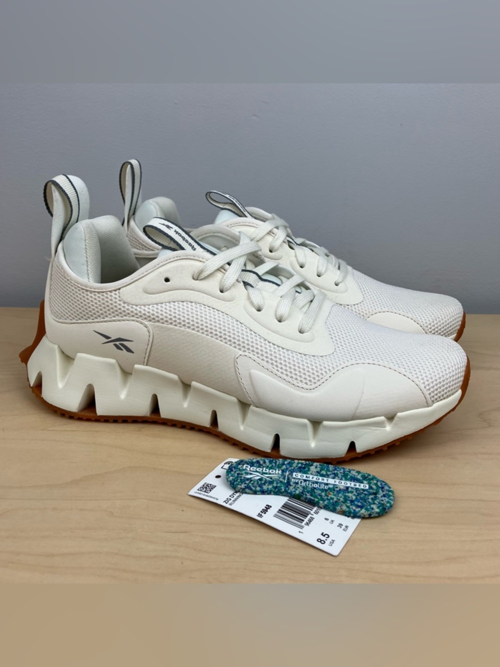 Reebok Women’s Size 8.5 Zig Dynamica CLW Chalk Gum Athletic Training Shoes NEW